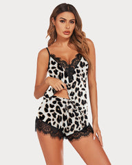 Set de pijamale cu imprimeu leopard cu dantelă